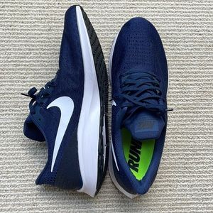 Navy Nike Zoom Sneakers